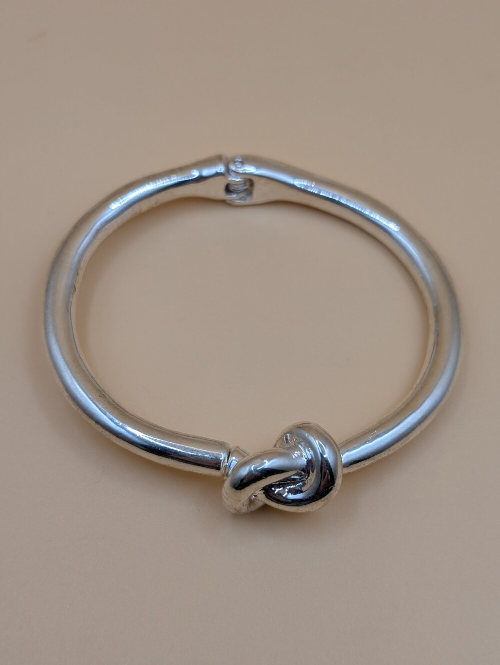 Silvertone Hinged Bangle Bracelet With Sailor's Knot or Love Knot Detail NWOT